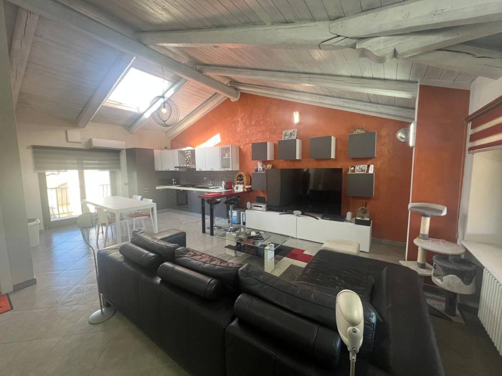 Appartamento a Ivrea in Via Torino, 549 - Foto 2