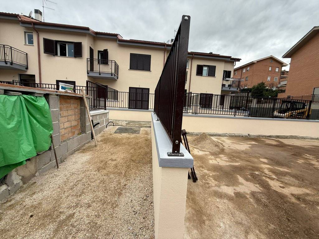 Appartamento a Lanuvio in Via Giovanni Falcone - Foto 5