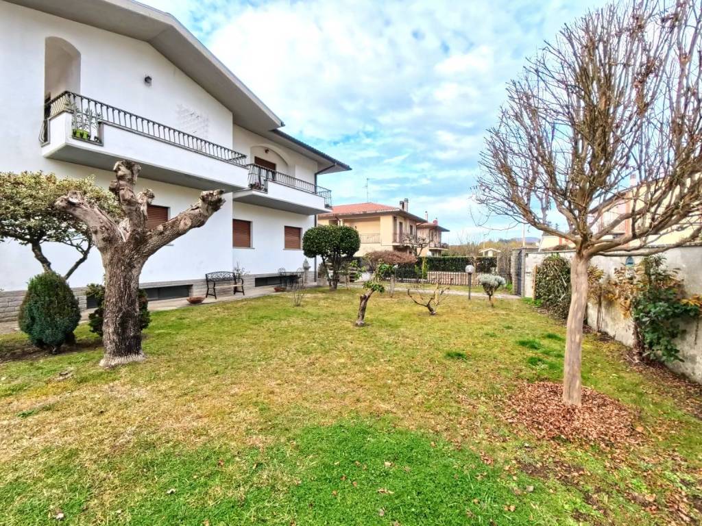 Villa a Acquapendente in Via Giambattista Casti - Foto 3