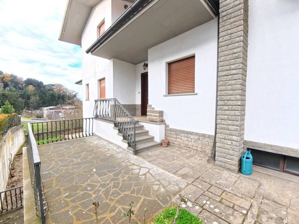 Villa a Acquapendente in Via Giambattista Casti - Foto 4