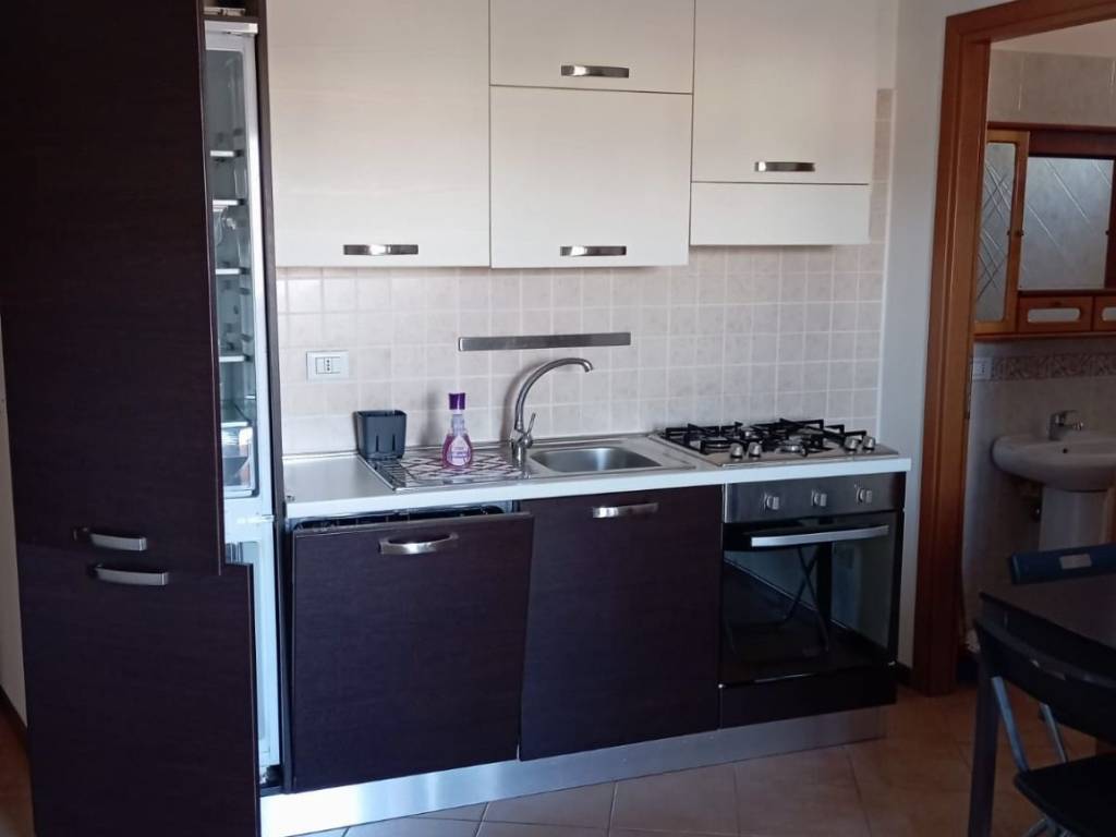 Appartamento a Guidonia montecelio in Via delle Dalie - Foto 2