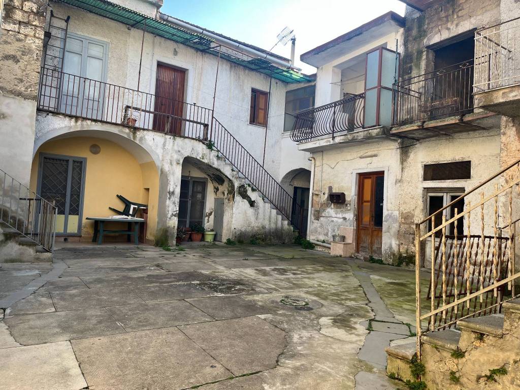 Appartamento a Caserta in Vicolo Marsilio Ficino - Foto 2