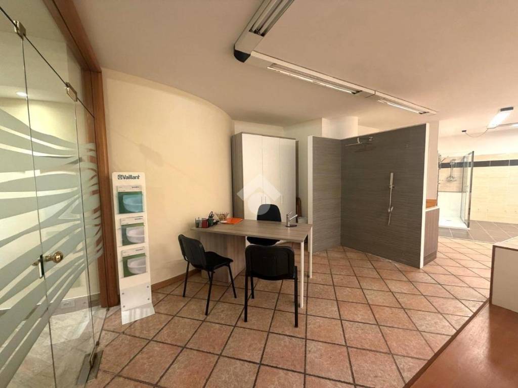 Immobile a Clusone in Piazza dell'Orologio, 60 - Foto 2