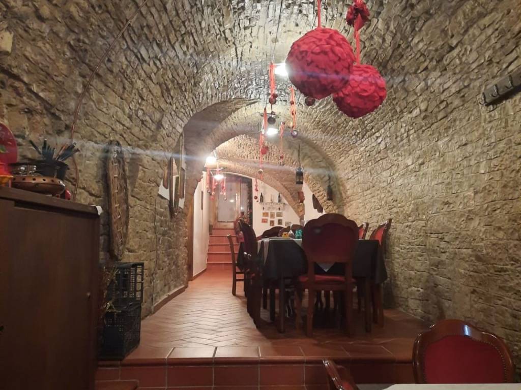 Immobile a Ruvo di puglia in Via Antonio Acquaviva, 17 - Foto 4