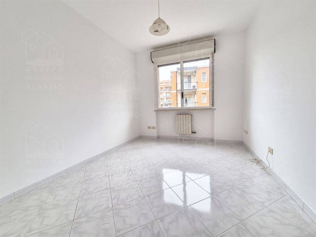Appartamento a Albenga in Via Nino Bixio - Foto 4