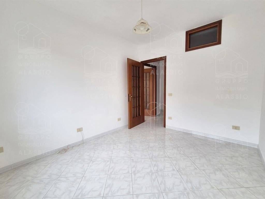 Appartamento a Albenga in Via Nino Bixio - Foto 5
