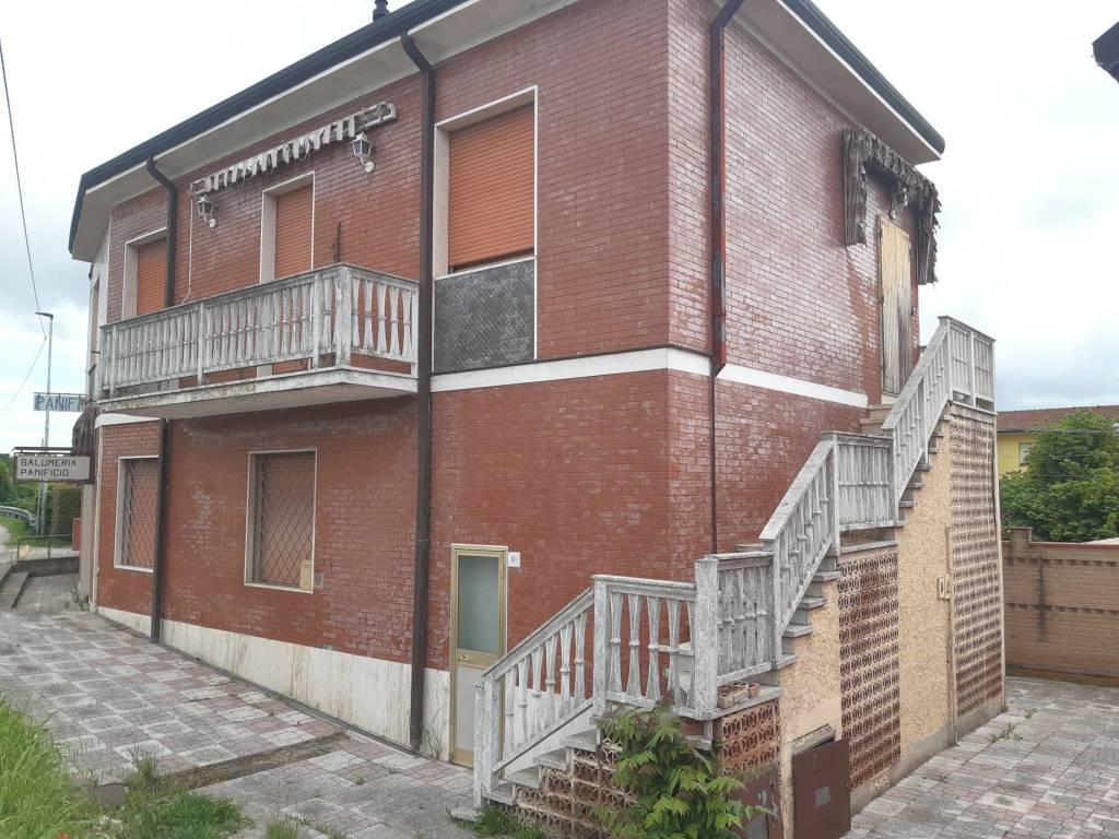 Casa indipendente a Ferrara in Via Tambellina, 57 - Foto 3