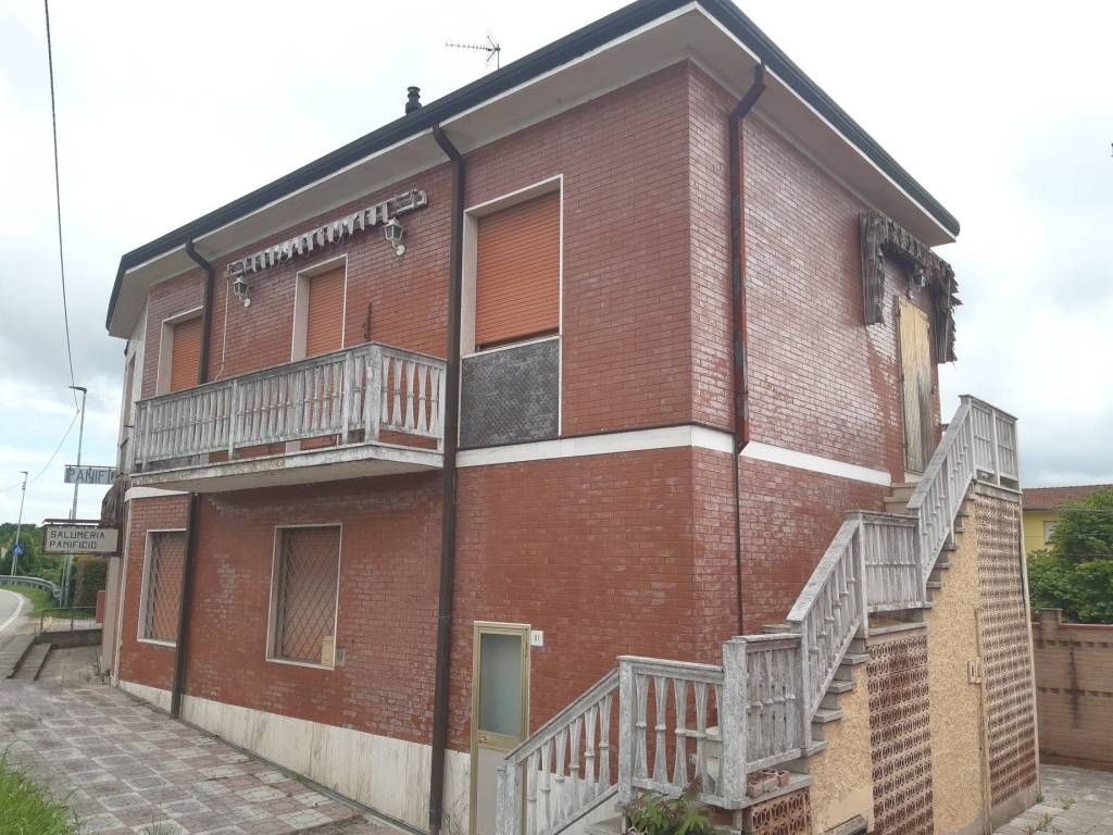 Casa indipendente a Ferrara in Via Tambellina, 57 - Foto 4