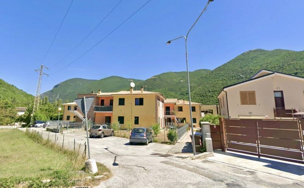 Appartamento a Fabriano in FRAZ. BORGO TUFICO - Foto 2