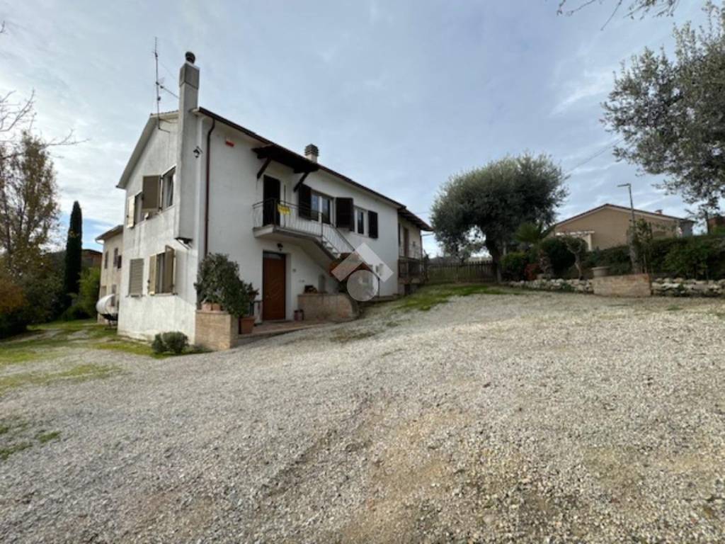 Appartamento a Giano dell'umbria in Località Casa Maggi - Foto 4