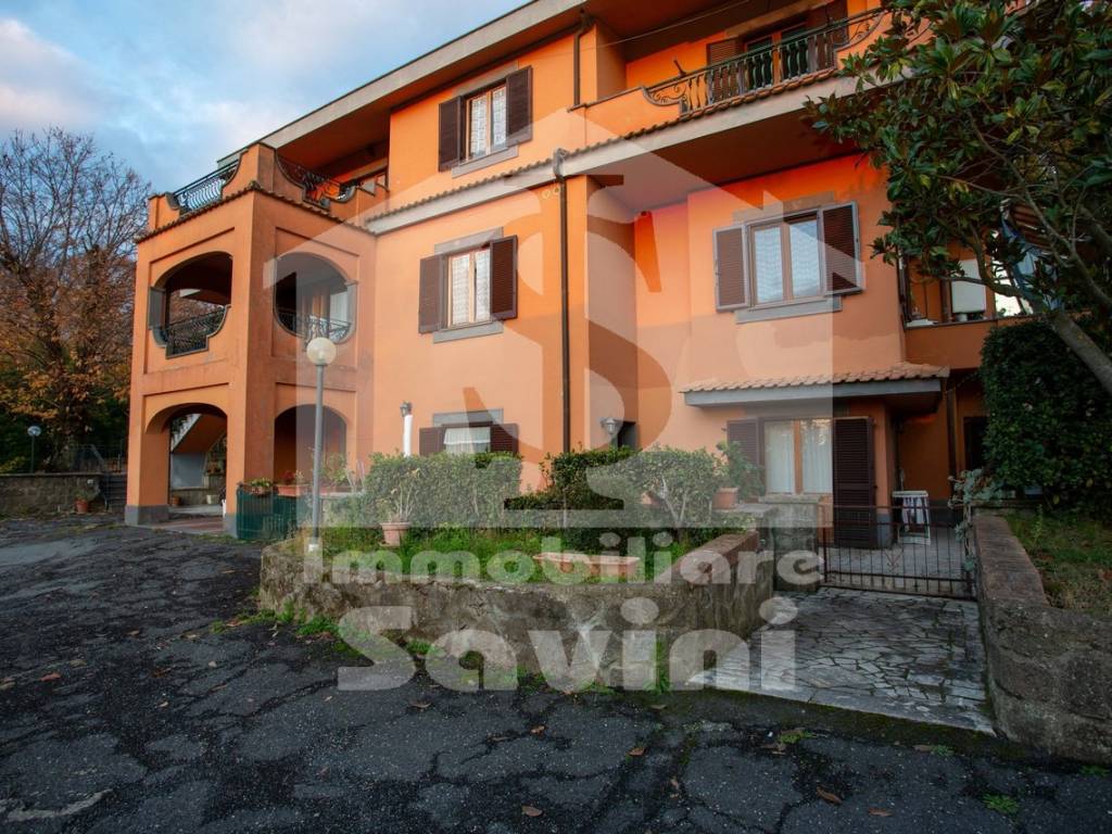 Appartamento a Ariccia in Viale dei Castani - Foto 2