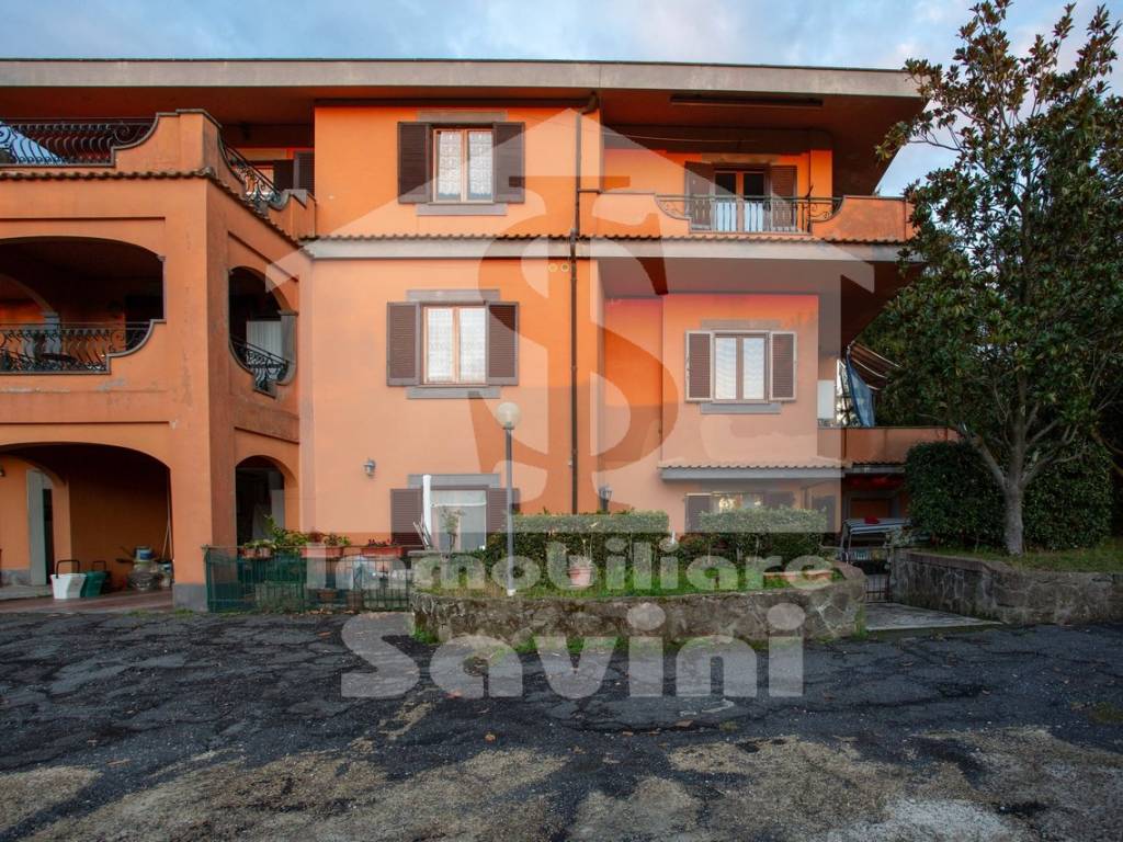 Appartamento a Ariccia in Viale dei Castani - Foto 3