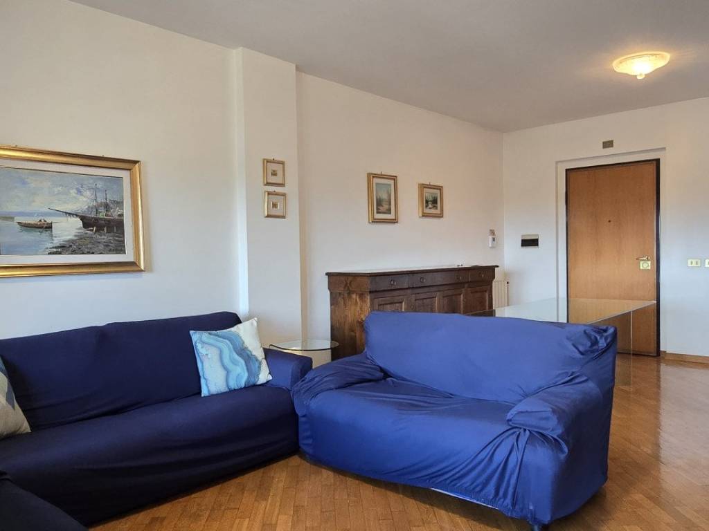 Appartamento a Terni in Via Vittorio Alfieri - Foto 3