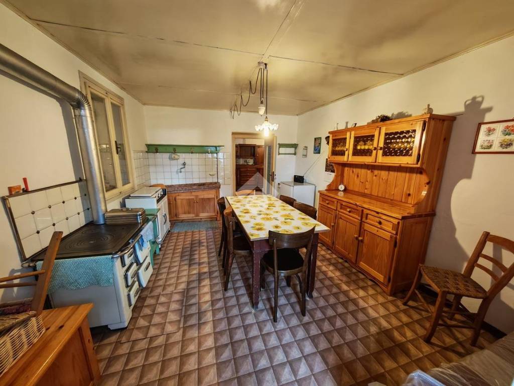 Casa indipendente a Roana in Via S. Rocco, 4 - Foto 2