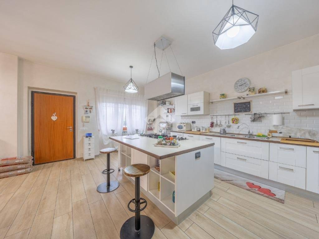 Villa a Fonte nuova in Via Marche, 121 - Foto 5