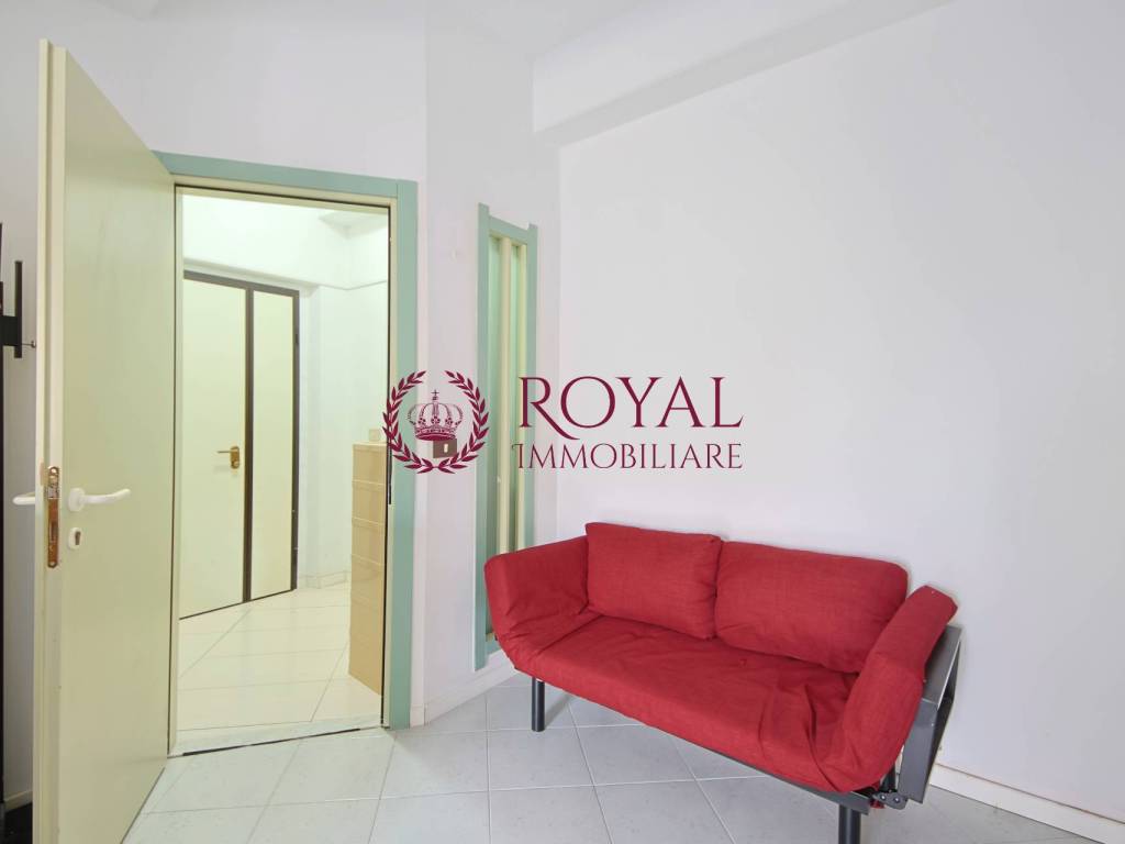 Appartamento a Livorno in VIA MEDAGLIE D'ORO - Foto 2