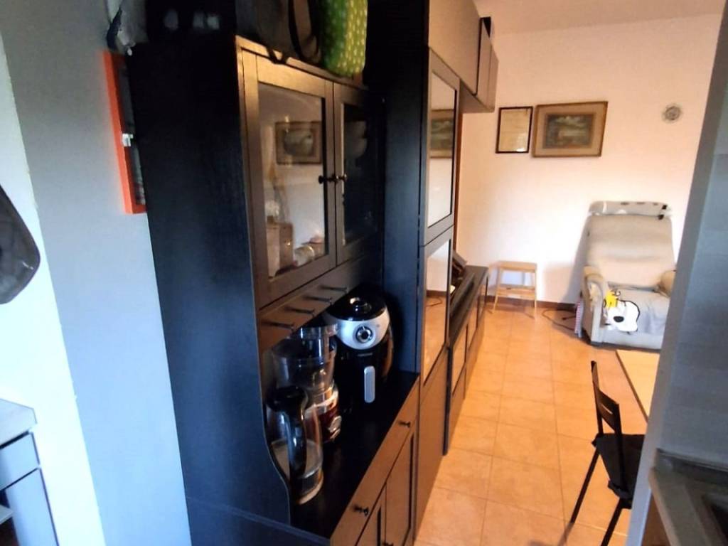 Appartamento a Pomezia in Viale delle Arti - Foto 5