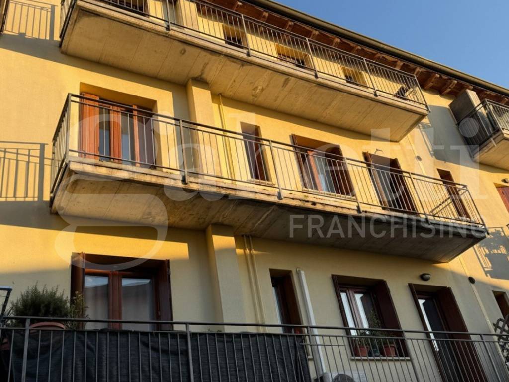 Appartamento a Rovato in Via Milano, 127 - Foto 2