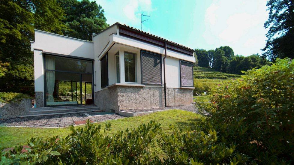 Villa a Azzate in Via Ugo Foscolo, 27 - Foto 3
