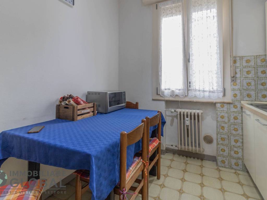 Appartamento a Reggio emilia in Via Riccardo Zandonai - Foto 4
