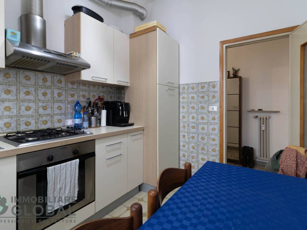 Appartamento a Reggio emilia in Via Riccardo Zandonai - Foto 5