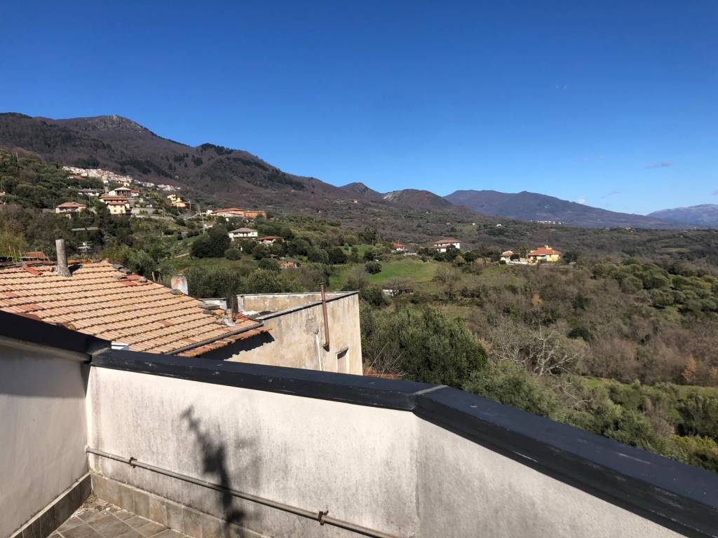 Casa indipendente a Montano antilia - Foto 2