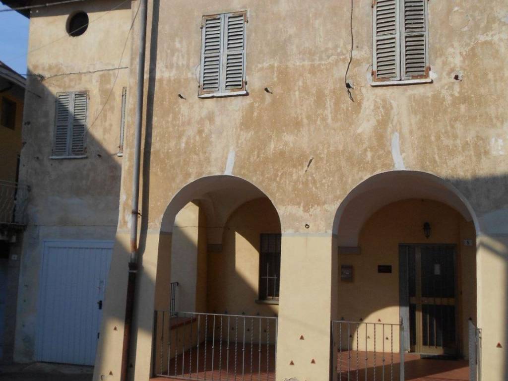 Palazzo / stabile a Moncrivello in Piazza Castello, 2 - Foto 2