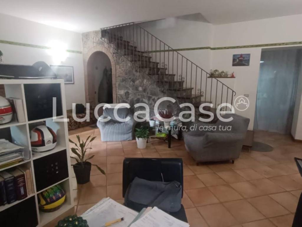 Casa indipendente a Barga in Via della Repubblica - Foto 4
