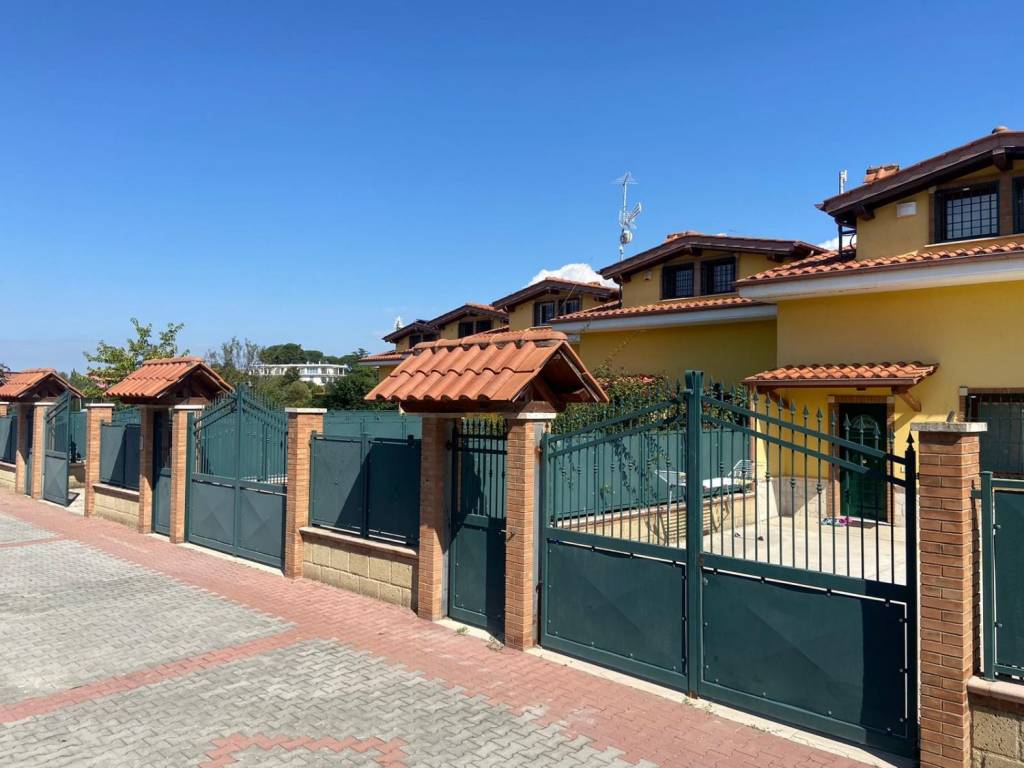 Villa a Mentana in Via Cannetacci - Foto 2