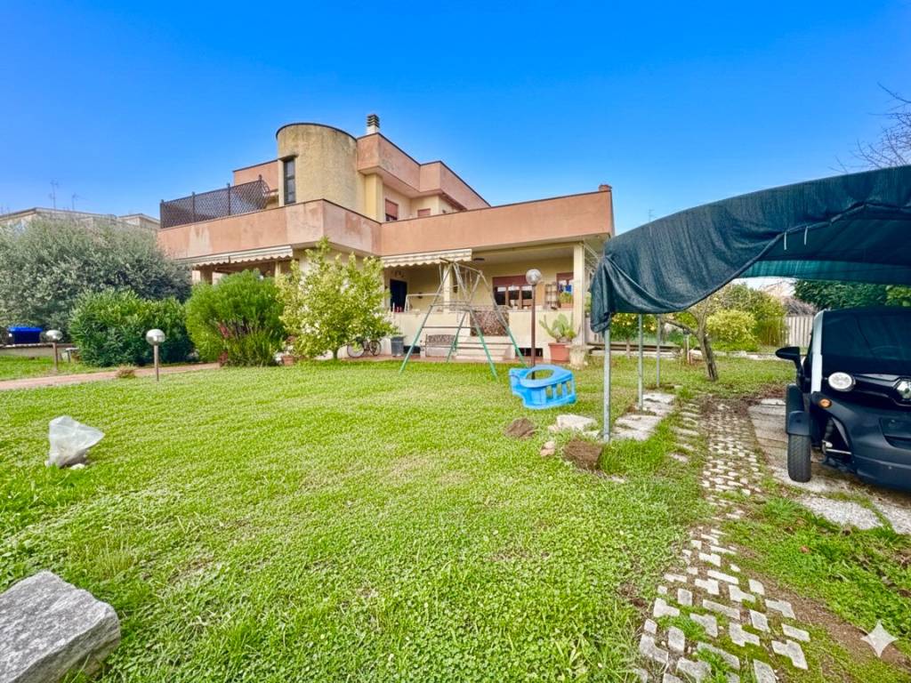Villa a Nettuno in Via Maiella - Foto 2