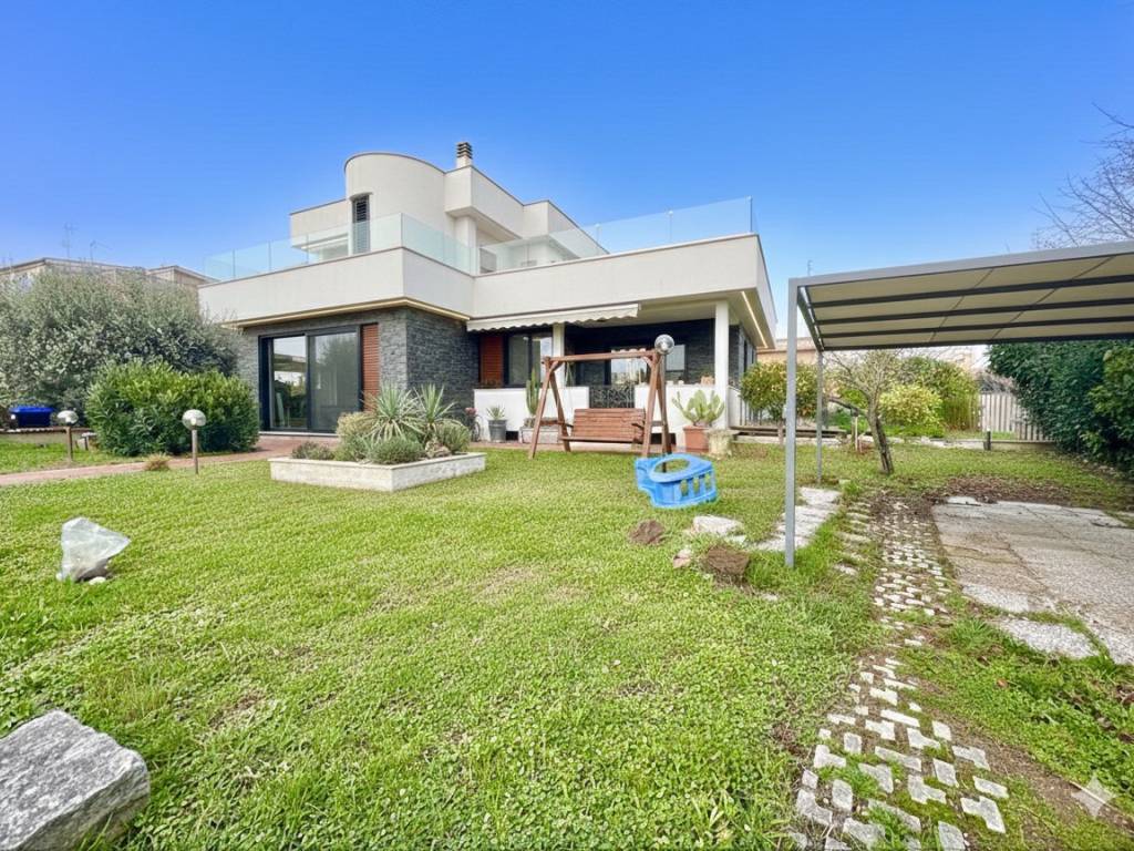 Villa a Nettuno in Via Maiella - Foto 3