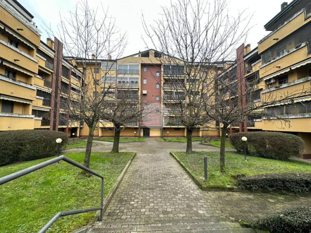 Appartamento a Rozzano in Via Eugenio Curiel, 190 - Foto 3
