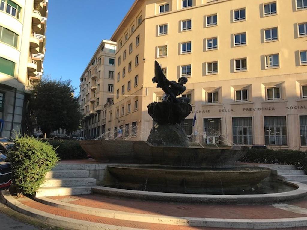 Appartamento a Savona in Piazza Guglielmo Marconi - Foto 2