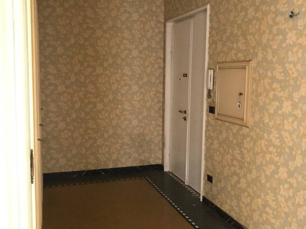 Appartamento a Savona in Piazza Guglielmo Marconi - Foto 3