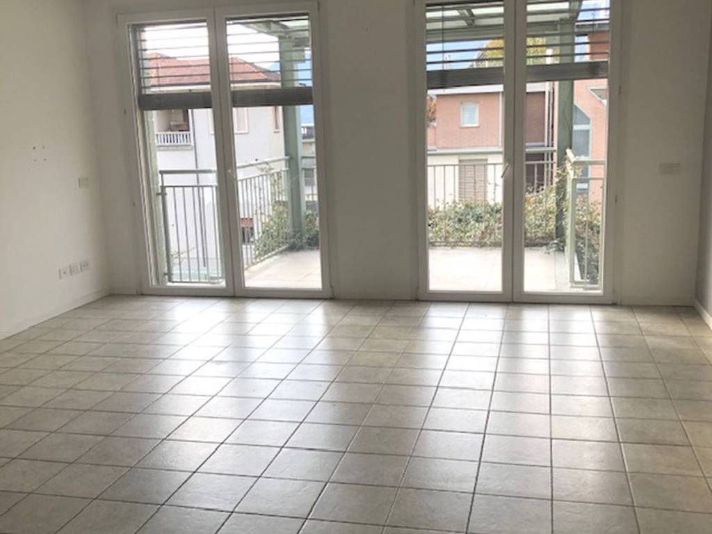 Appartamento a Luino in Via Luigi Sbarra - Foto 3