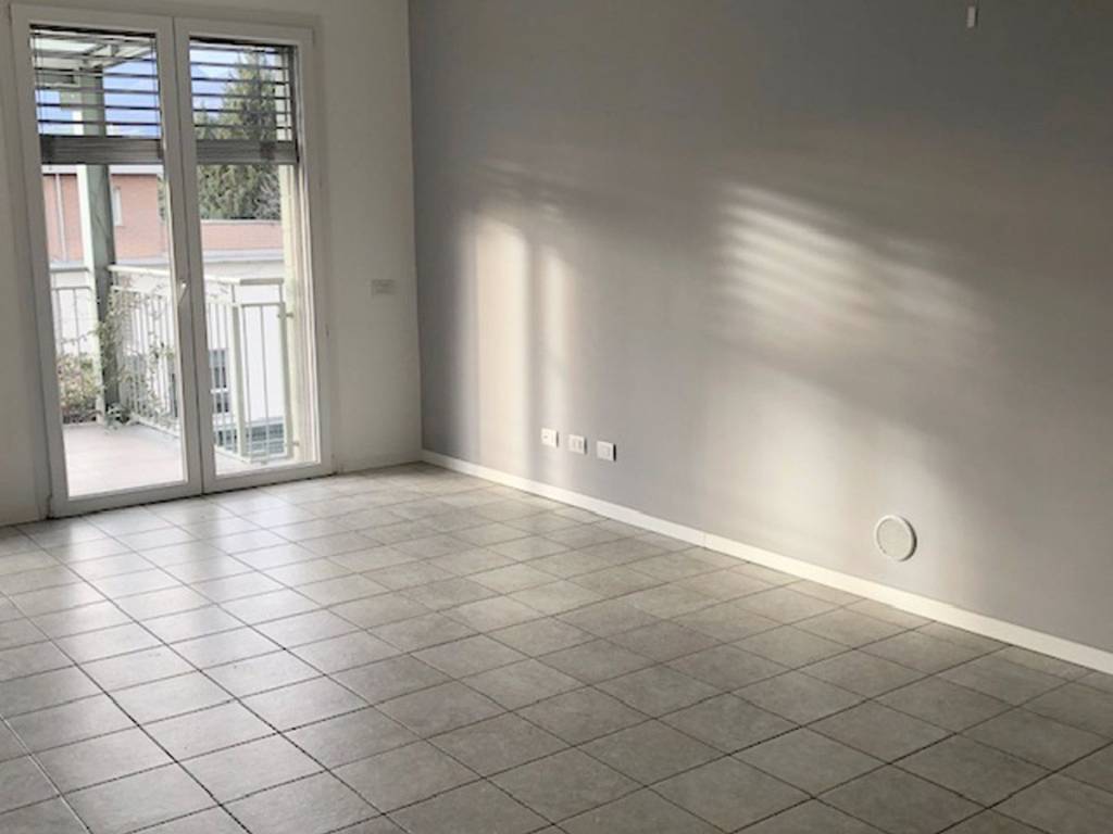 Appartamento a Luino in Via Luigi Sbarra - Foto 4