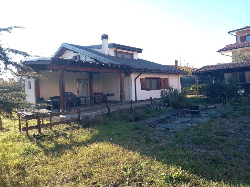Villa a Avezzano in via XX Settembre - Foto 2
