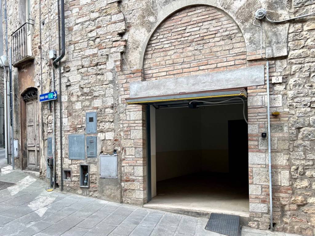 Box / garage a Todi in Via Santa Prassede - Foto 2