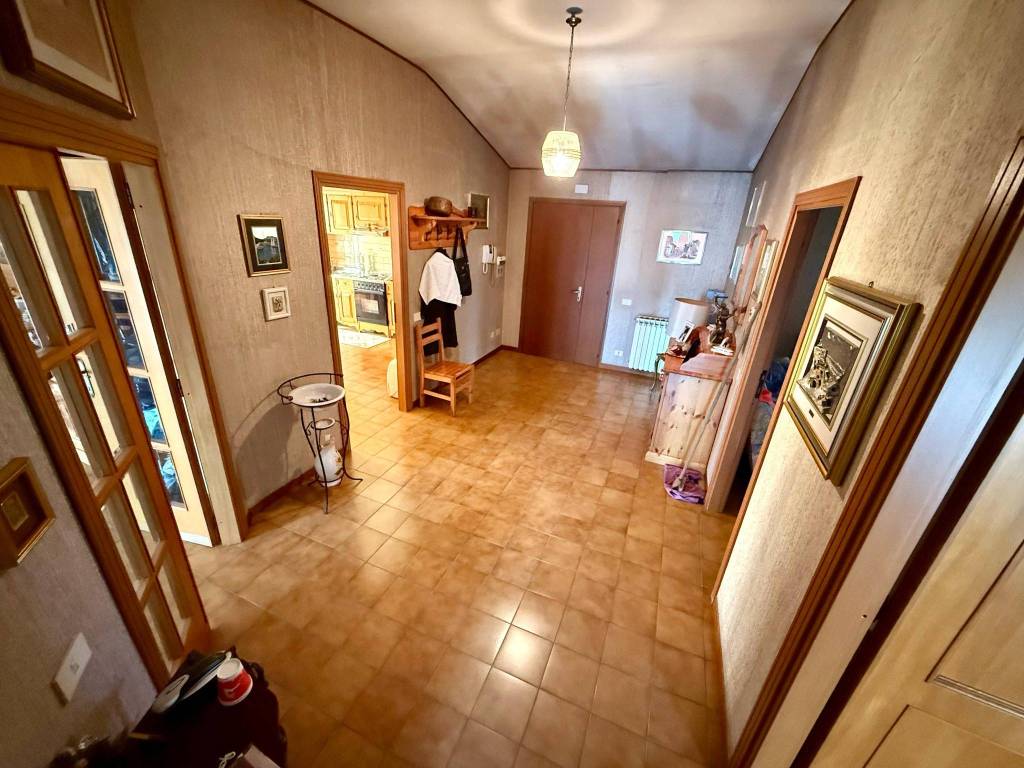 Appartamento a Valmontone in Via Colle Piscarello - Foto 2