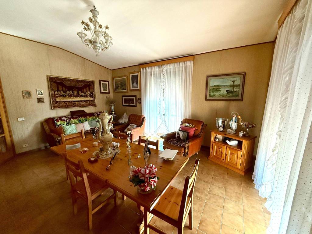 Appartamento a Valmontone in Via Colle Piscarello - Foto 5