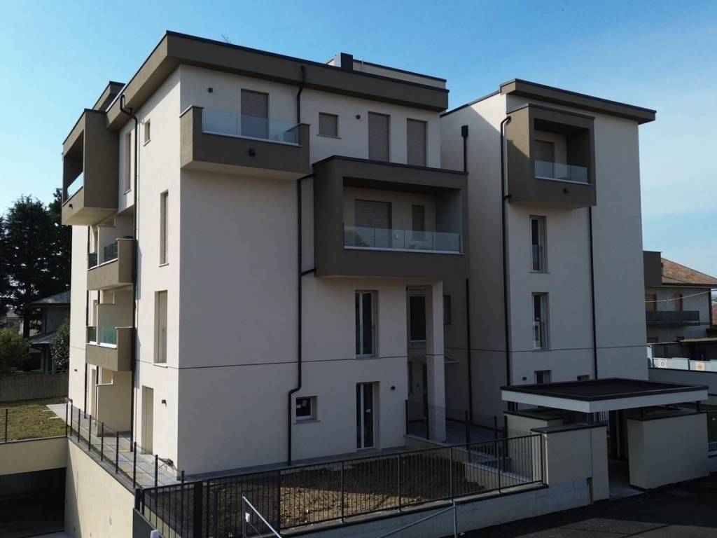 Appartamento a Rovello porro in Via Giuseppe Verdi - Foto 3