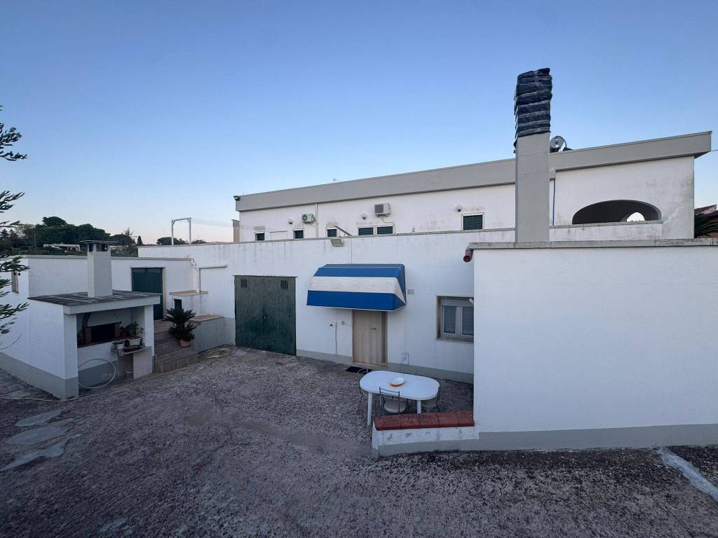 Villa a Martina franca in Neighbourhood: Zona Colucci - Zona Guglielmi - Foto 2