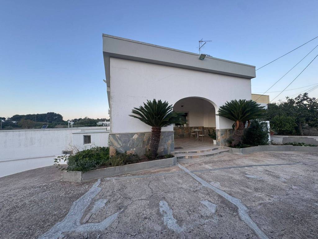 Villa a Martina franca in Neighbourhood: Zona Colucci - Zona Guglielmi - Foto 5