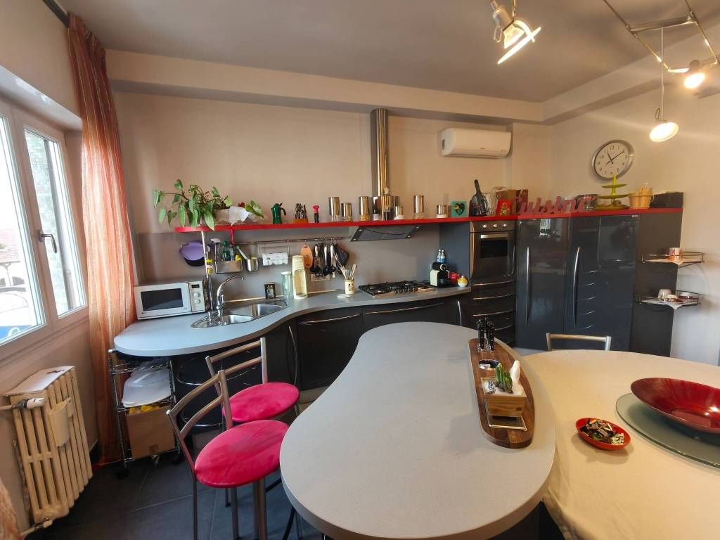 Appartamento a Borgomanero in Vicolo Piovale - Foto 2