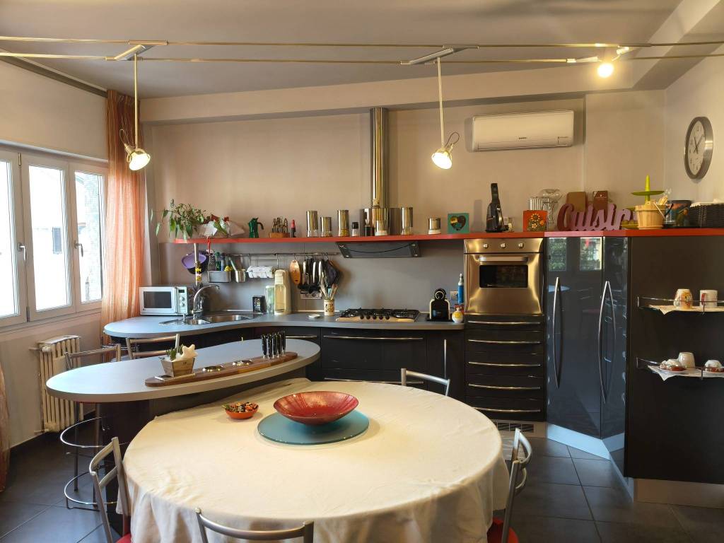 Appartamento a Borgomanero in Vicolo Piovale - Foto 3