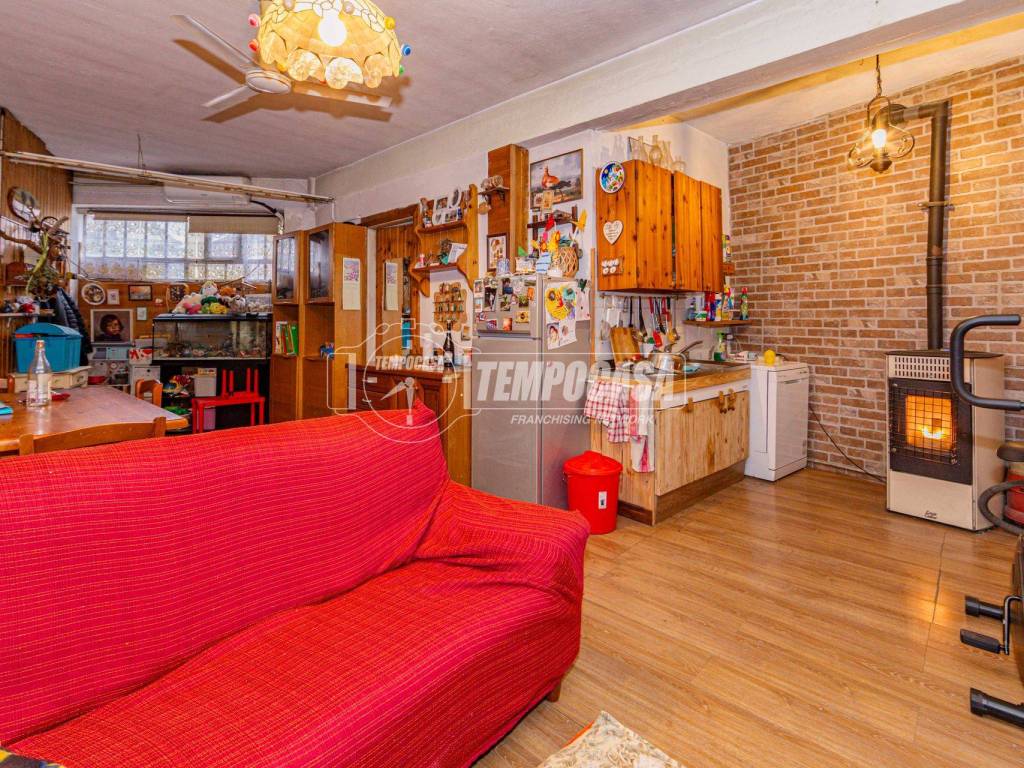 Casa indipendente a Candia lomellina in Viale Giuseppe Garibaldi 11 - Foto 4