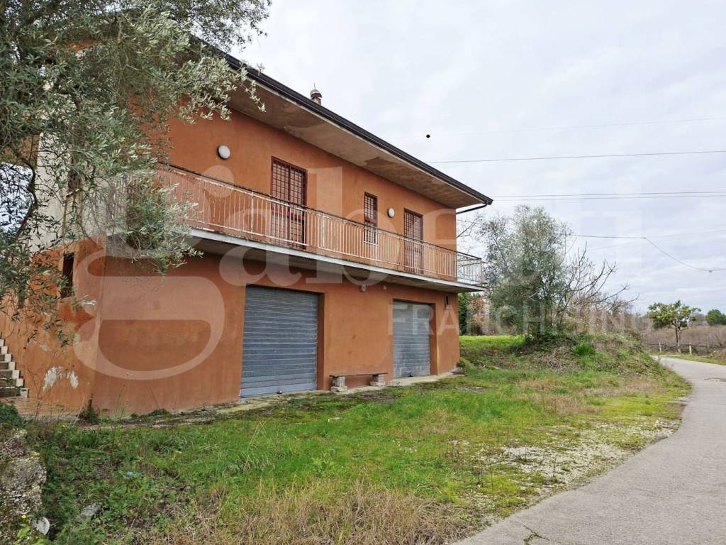 Casa indipendente a Teano in Borgonuovo - Foto 2