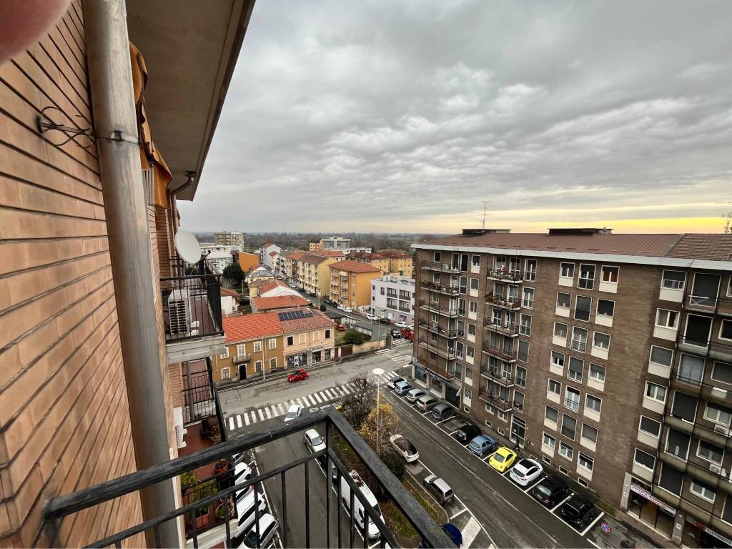 Attico / mansarda a Vercelli in Piazza Lazio - Foto 2