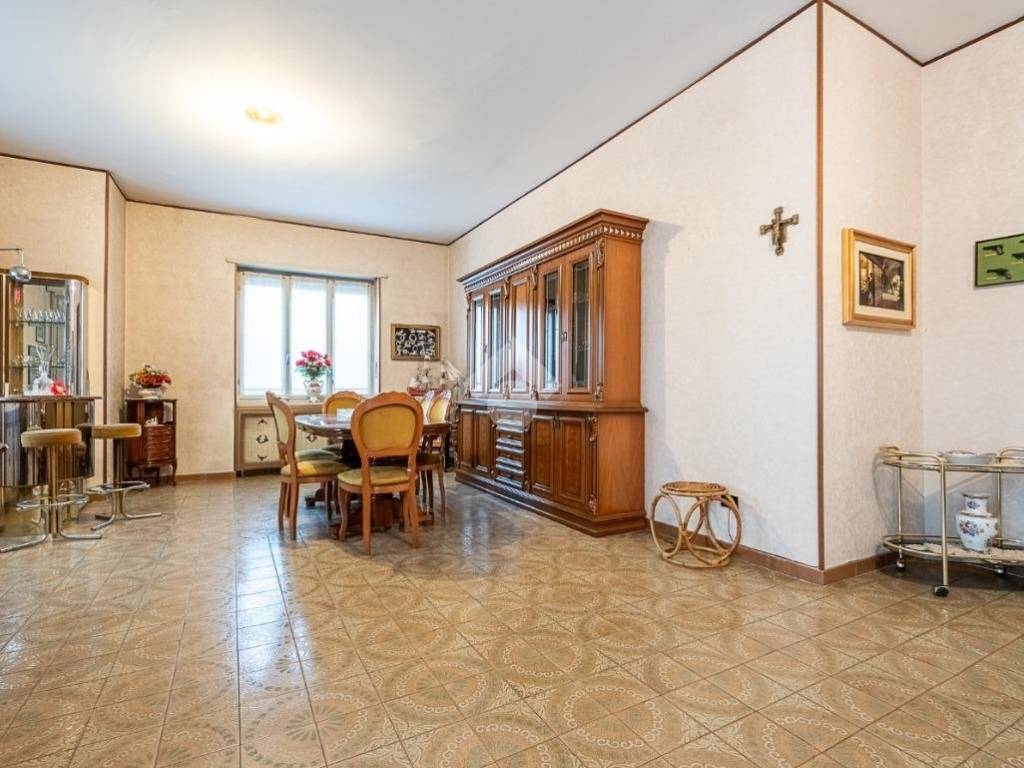 Appartamento a Collegno in Via Bardonecchia, 13 - Foto 2