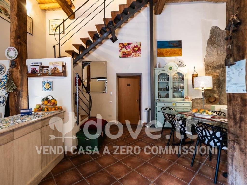 Villa a Castiglione di sicilia in Via Dante Alighieri, 6 - Foto 4
